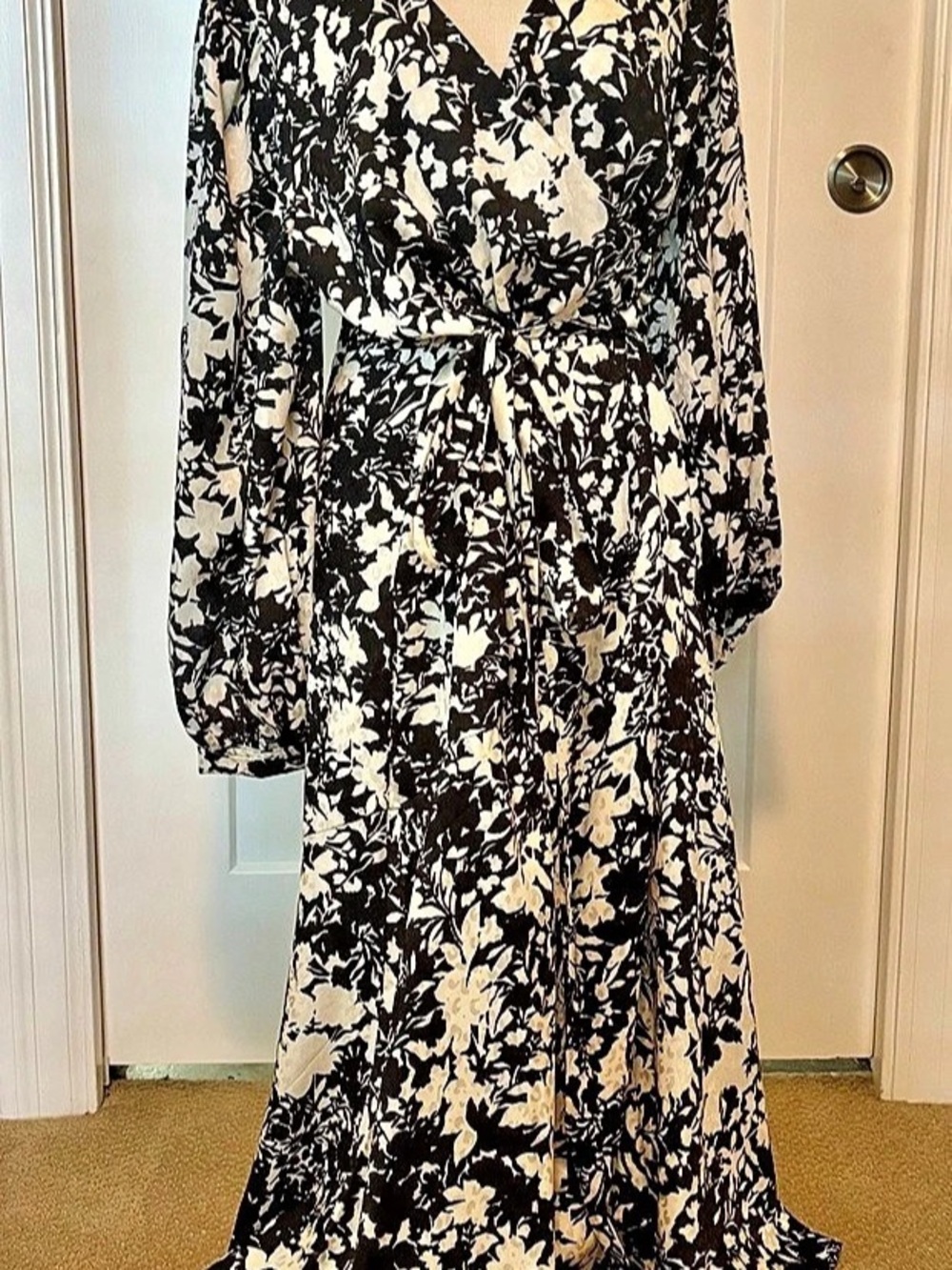Floral Print Ankle Length Wrap Dress in Black & Cream.